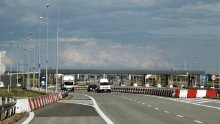 Fałszywe SMS-y podszywające się pod e-TOLL grożą karami i zachęcają do kliknięcia w złośliwy link