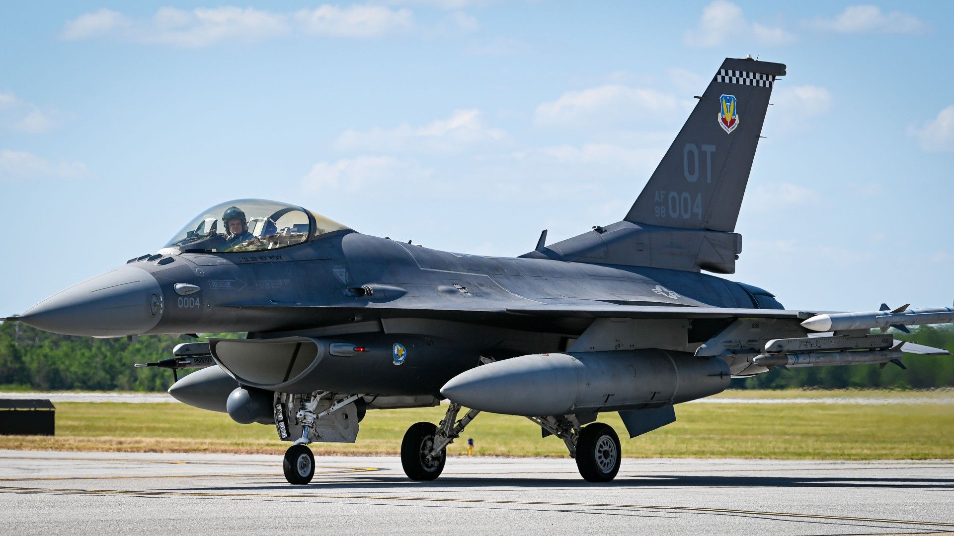 Elektroniczna obrona dla F-16 coraz bliżej. Trafi do Polski?