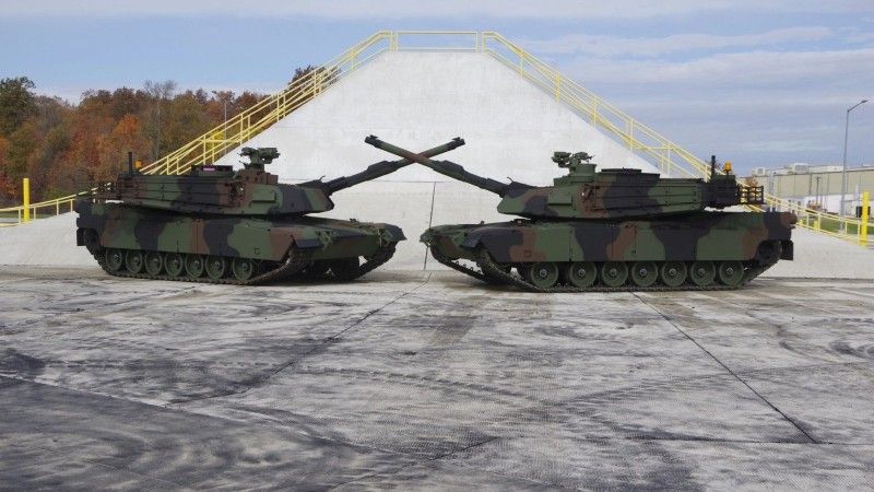 M1A2SEPv3 Abrams MBTs destined for the Polish Army, at Joint Systems Manufacturing Center.