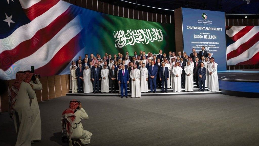 Złote żniwa USA w Arabii Saudyjskiej. Umowy za setki miliardów dolarów