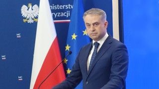 Rząd przyjął we wtorek projekt ustawy deregulacyjnej przedstawionej przez Ministerstwo Cyfryzacji. Obejmuje ona m.in. dostęp do danych z rejestru ministra cyfryzacji czy formalności z dowodami osobistymi.