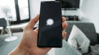 Ministerstwo Cyfryzacji ostrzega przed atakiem phishingowym prowadzonym na komunikatorze Signal. Utracić konto mogą zarówno zwykli użytkownicy, jak i osoby publiczne.