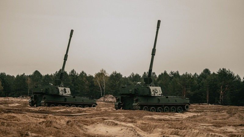 Armatohaubice K9A1 należące do 19. Chełmskiego Dywizjonu Artylerii Samobieżnej.