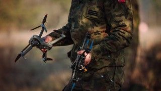 Ćwiczenia 15. Giżyckiej Brygady Zmechanizowanej z wykorzystaniem bezzałogowców klasy mikro (mikrodronów).