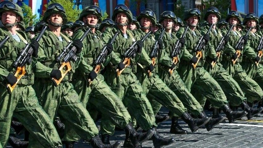 „Rosja spróbuje wysłać do Europy tysiące kombatantów”