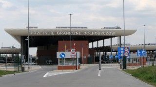 Parlament Europejski oraz Rada Unii Europejskiej osiągnęły wstępne porozumienie ws. cyfrowego Systemu Wjazdu/Wyjazdu. Ma on poprawić sytuację na granicach zewnętrznych Schengen.