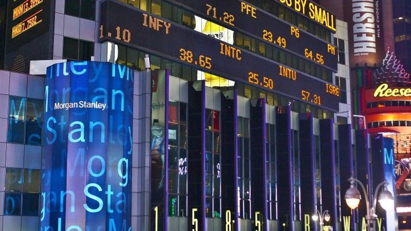 Siedziba Morgan Stanley z neonami, liczbami