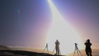 Test rakiety balistycznej Minuteman III z bazy sił kosmicznych Vandenberg.