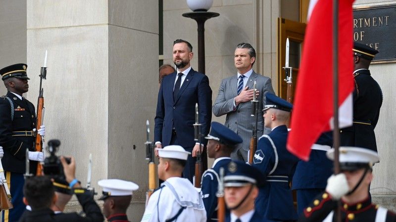 Wicepremier Władysław Kosiniak-Kamysz podczas spotkania z Hegsethem