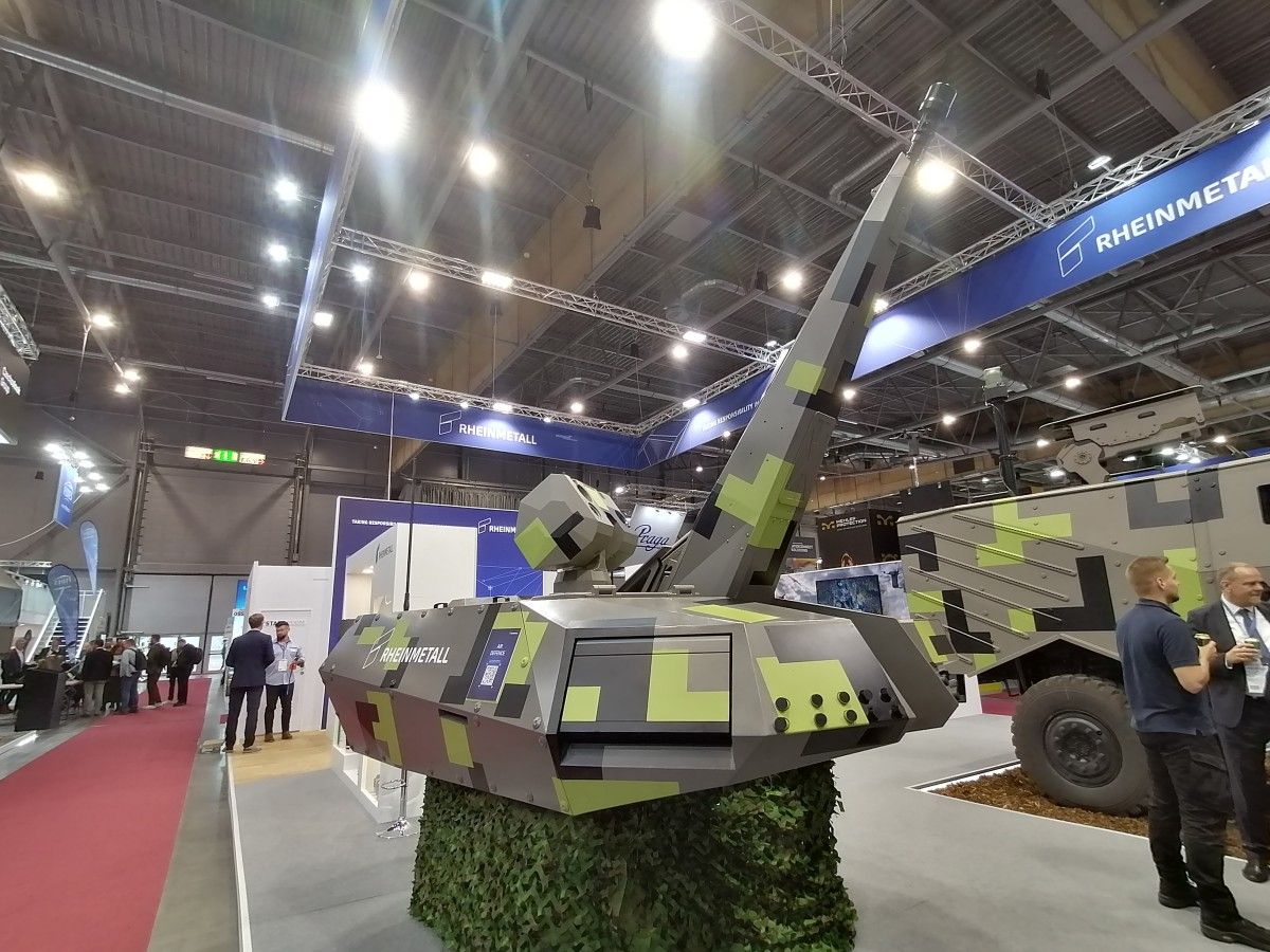 Zamiast Stingerów. Niemcy: tysiące małych rakiet kontra drony