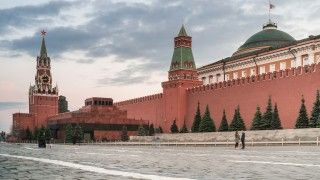 W polskiej infosferze trwa operacja dezinformacyjna przygotowana przez Rosjan. Nie ograniczają się jednak wyłącznie do sprawy Wołynia - podszywają się również pod warszawski ratusz.