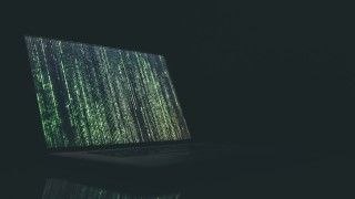 Najnowszy raport DomainTools ostrzega przed kampanią phishingową, w której rekruterzy otrzymają maila z CV znajdującym się na stronie internetowej. W rzeczywistości jednak ściągają malware.