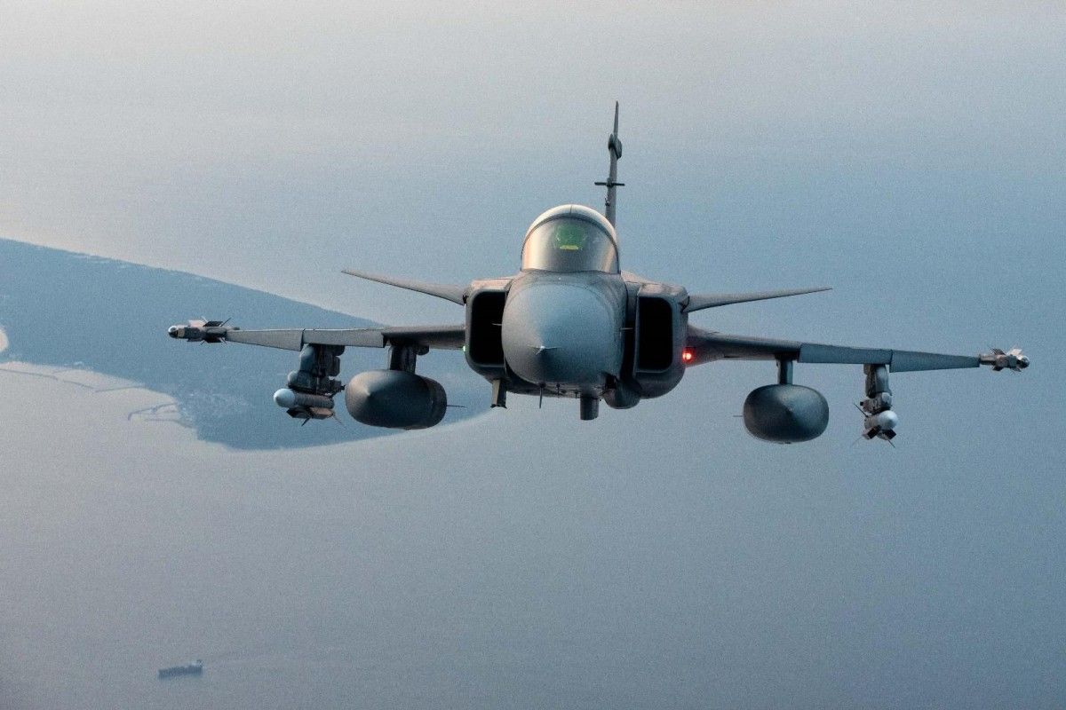 Colombian Gripen in the crosshairs