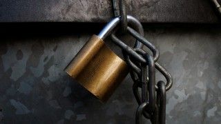 Czy od 1 lipca weryfikacja wieku faktycznie będzie obowiązkowa? Ministerstwo Cyfryzacji uspokaja wszystkich internautów, w tym młodych: to zniekształcone informacje.