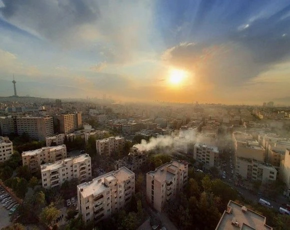 Widok na Teheran z dnia 13 czerwca.