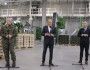 Dowódca generalny gen. broni Marek Sokołowski, premier Donald Tusk, prezes PGZ Adam Leszkiewicz