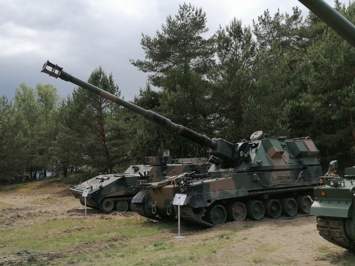 Więcej Krabów w wojsku. Dostawy zgodnie z planem