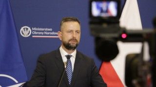 Wicepremier, szef MON o sytuacji na Bliskim Wschodzie