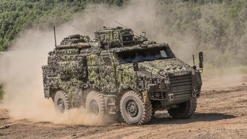Wóz dowodzenia i łączności TITUS 6x6 należący do Sił Zbrojnych Czech.