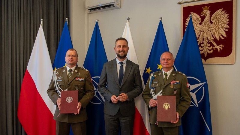 Wicepremier Kosiniak-Kamysz, gen. bryg. Michał Strzelecki i gen. dyw. Arkadiusz Szkutnik.