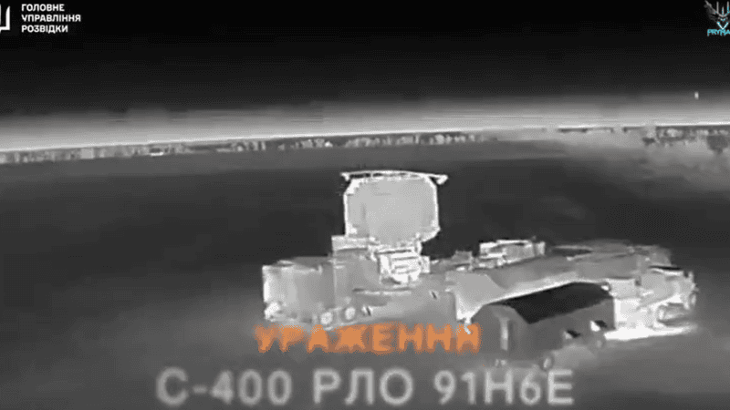 Radar S-400 uderzony przez dron