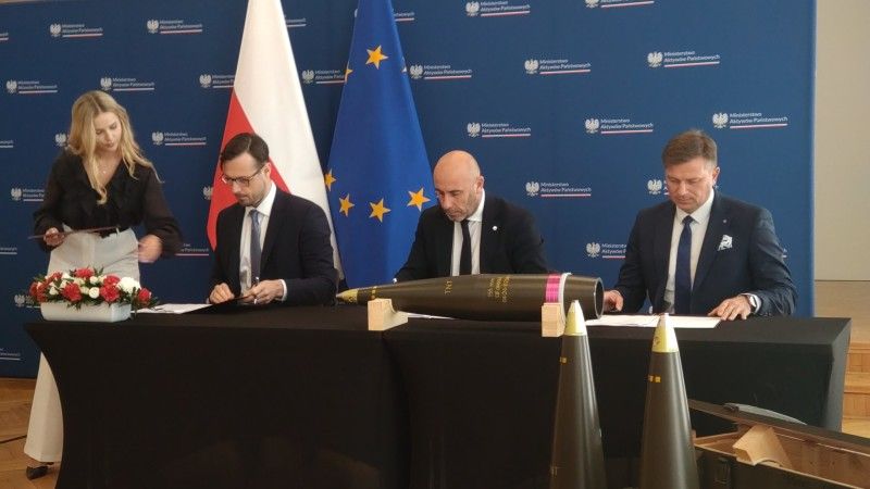 Podpisanie porozumienia ws. produkcji amunicji