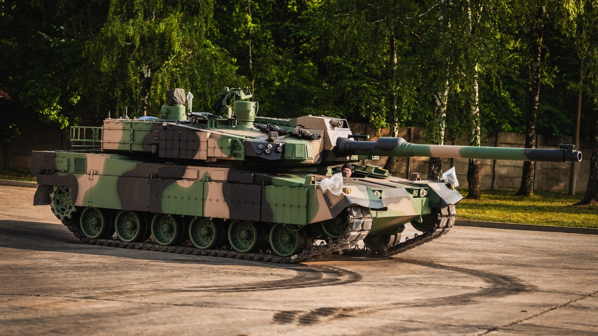 Nowe zdolności K2PL. Prezes Hyundai Rotem Europe: dostarczymy technologię do polskiego przemysłu [WYWIAD]