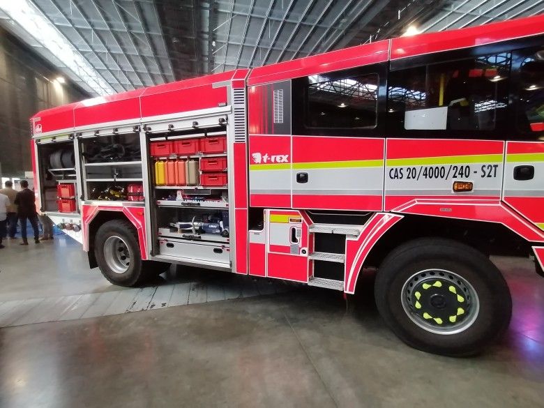 Czeski średni samochód ratowniczo-gaśniczy CAS20/4000/240-S2T bazujący na podwoziu ciężarówki Tatra Force 4x4.