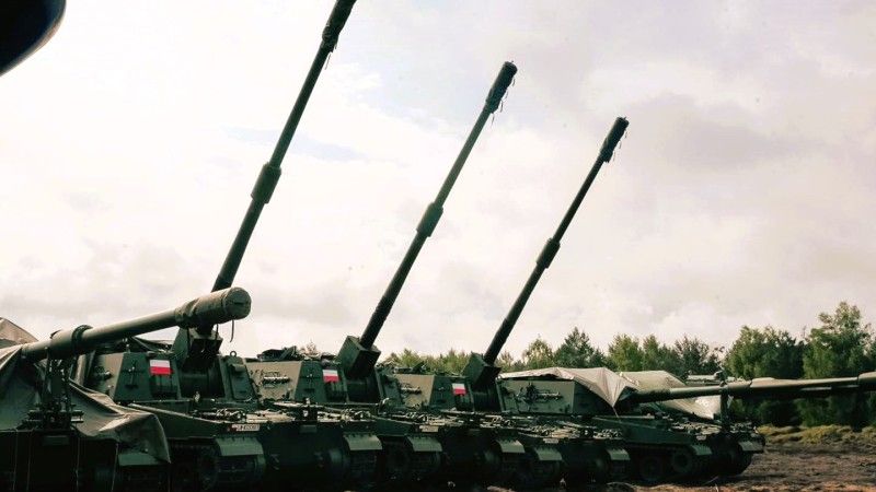 Armatohaubice K9A1 należące do 19. Chełmskiego Dywizjonu Artylerii Samobieżnej.