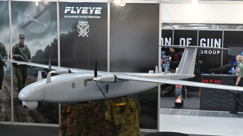 Rozpoznawczy dron powietrzny FT-5, prezentowany na targach Granice 2025 w Lublinie