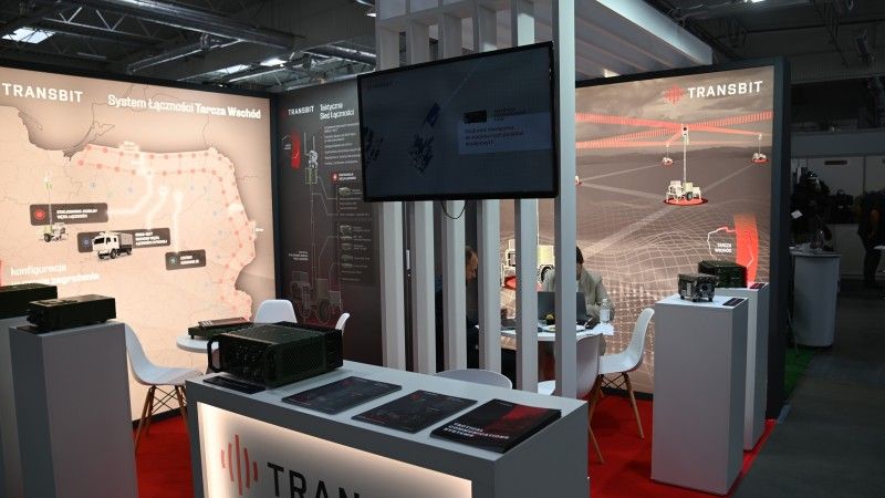 Spółka Transbit zaproponowała na targach Granice 2025 system łączności dla Tarczy Wschód oparty o sieć Stacjonarno-Mobilnych Węzłów Łączności