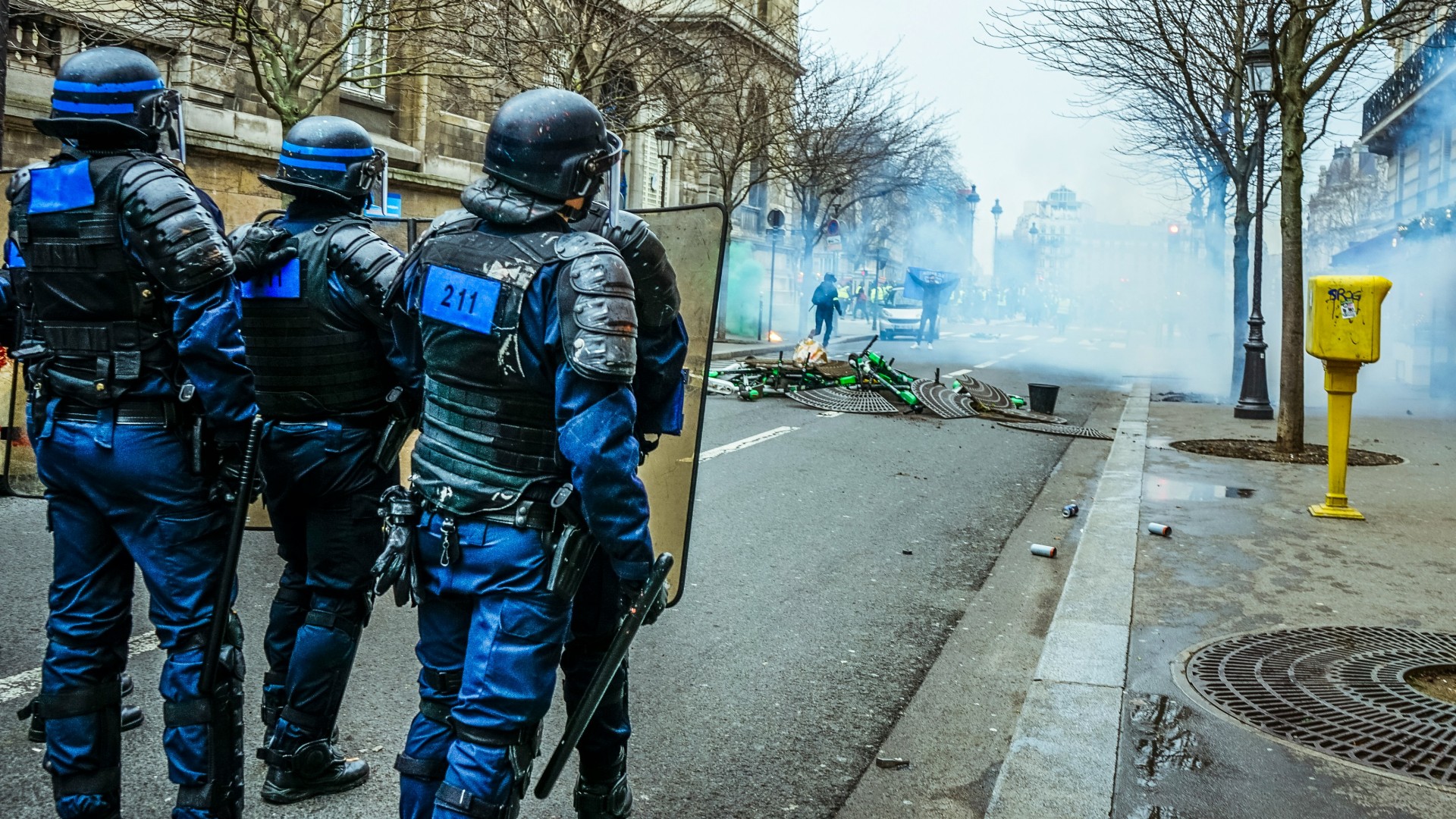 Beyond the Match: Why Paris Riots After PSG's Champions League Win Demand Deeper Analysis - News Directory 3