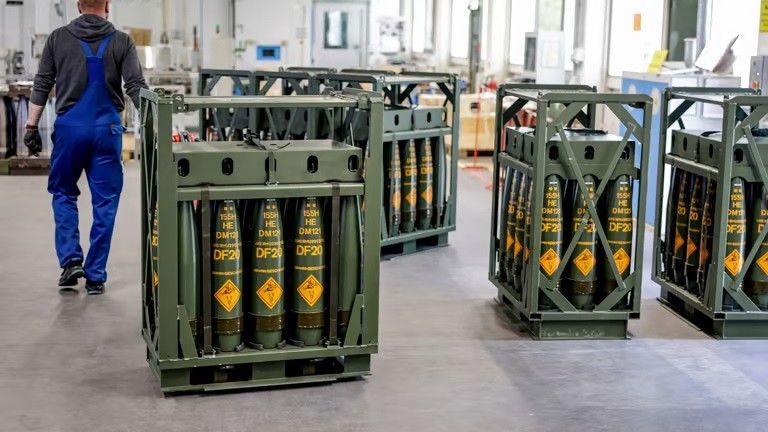Amunicja artyleryjska kal. 155 mm.