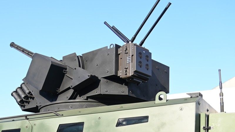 Ukraiński przemysł oferuje 140 typów urządzeń do „elektronicznej” ochrony pojazdów wojskowych przed dronami