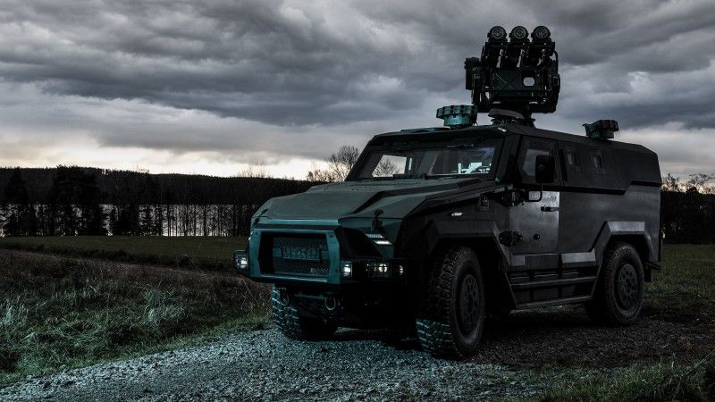 System przeciwlotniczy RBS 70 NG posadowiony na podwoziu samochodu opancerzonego S-330 MARS 4x4.