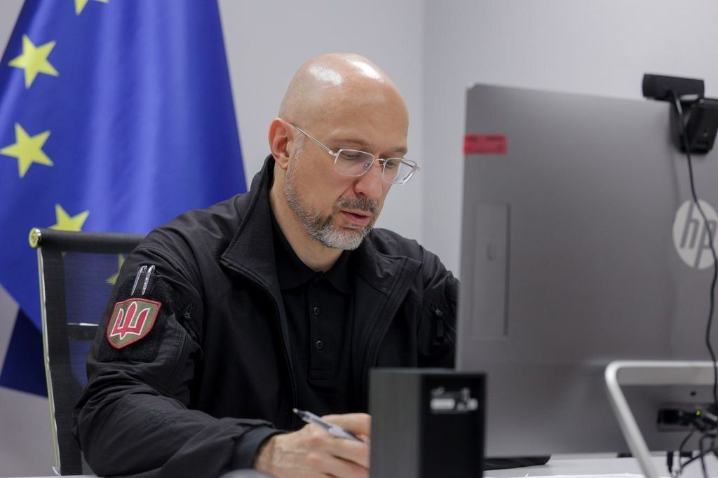 Sto lat partnerstwa: Szmyhal i Healey podpisują strategiczną mapę drogową