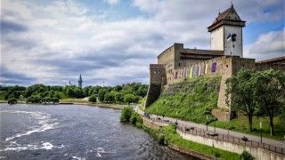 Narwa stanowi jeden z najbardziej strategicznych punktów przygranicznych w Estonii.