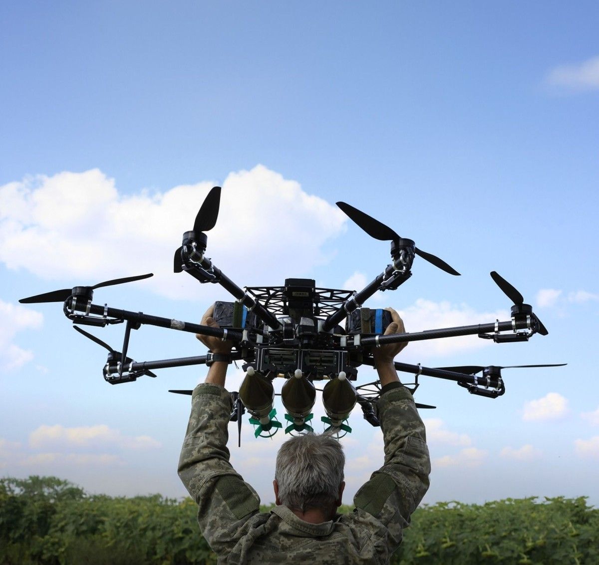 Dobre dni dla ukraińskich dronów. Atak na tankowiec i platformę naftową