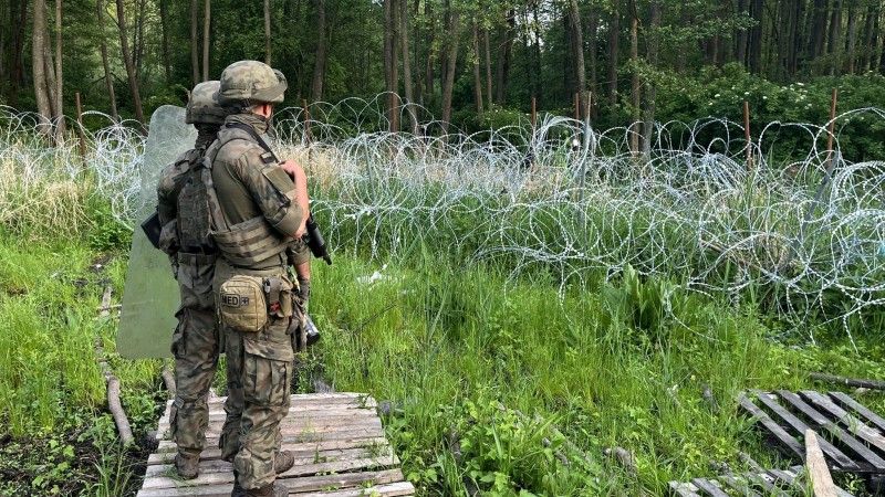 Żołnierze na granicy pełnią trudną i ofiarną służbę - ale nie przygotowują się do podstawowego zadania, czyli obrony przed agresją zbrojną