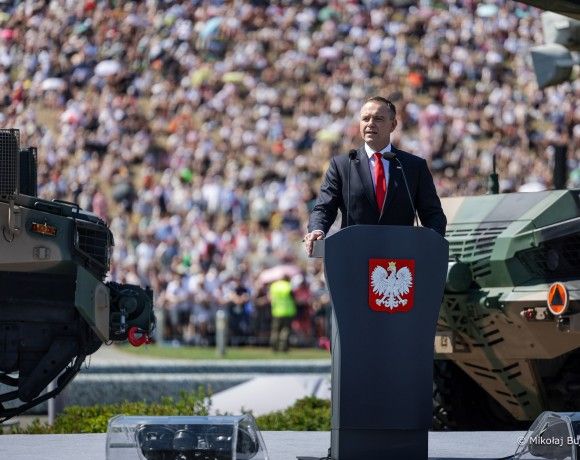 Prezydent Karol Nawrocki, defilada, święto Wojska Polskiego