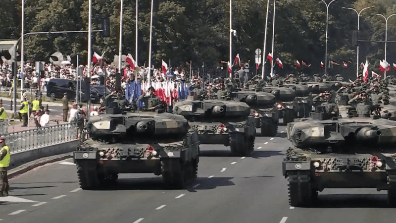 Czołgi Leopard 2PL podczas defilady