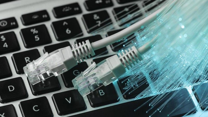 Resort cyfryzacji nie wyklucza, że będą zorganizowane kolejne konkursy na dotacje w celu otrzymania środków na internet. Wiosną mówiono o ostatnim naborze - skąd ta zmiana?