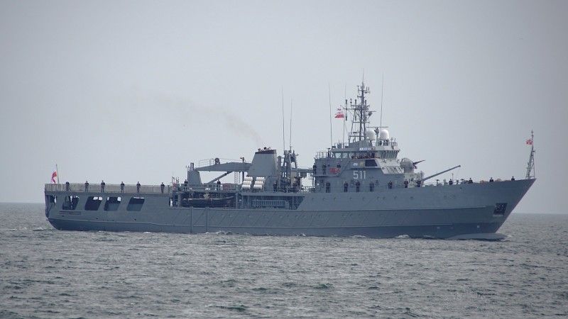 Okręt dowodzenia i wsparcia ORP Kontradmirał X. Czernicki (511).