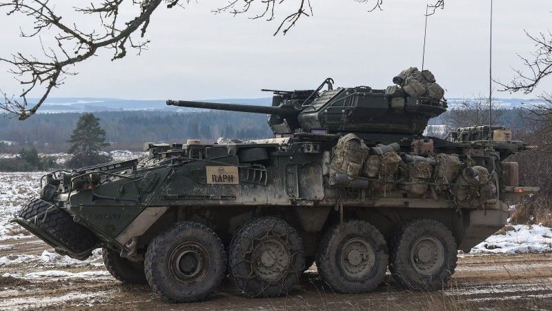 Amerykański kołowy bojowy wóz piechoty M1296 Dragoon.