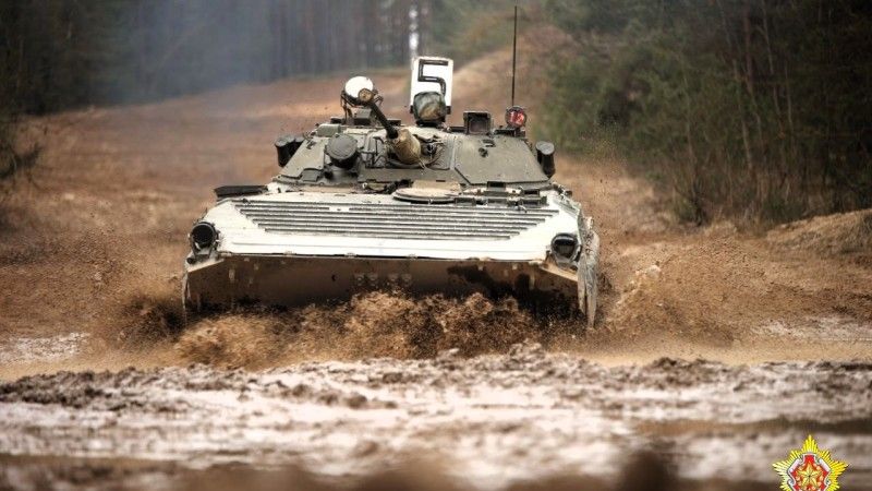 Białoruski bojowy wóz piechoty BMP-2 należący do 72. Centrum Szkolenia Wspólnego Gwardii.