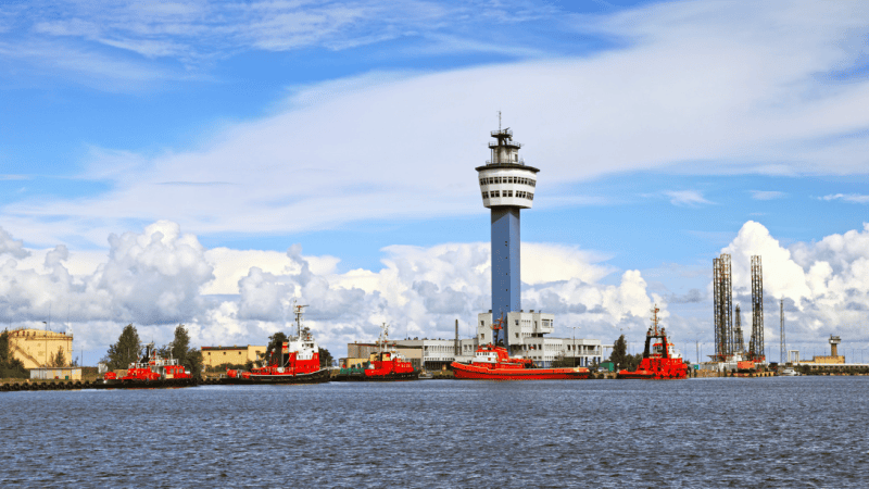 Naftoport Gdańsk - obiekt biurowo-socjalny.