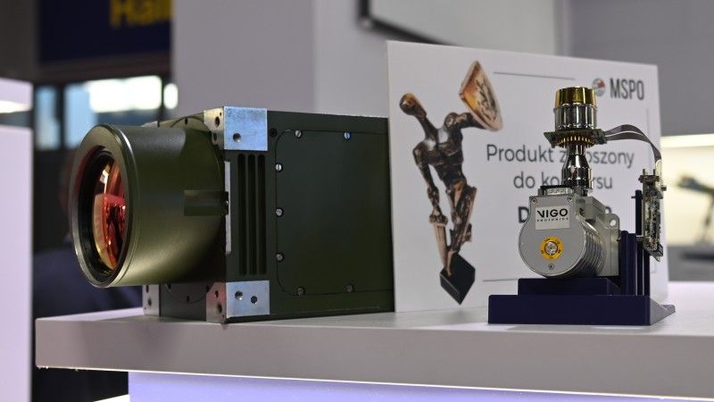 Zgłoszona do nagrody DEFENDER przez PCO termowizyjna kamera cyfrowa KMW-3V – już z polskim, chłodzonym detektorem termowizyjnym firmy Vigo Photonics