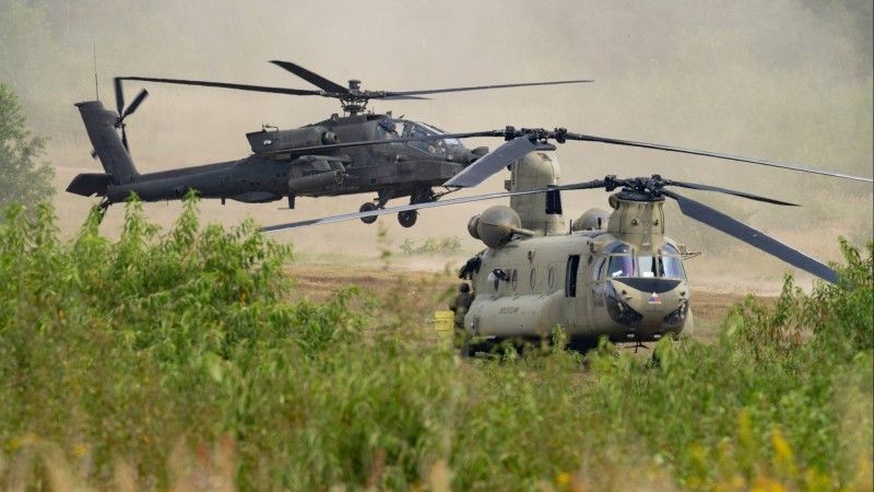 Apache i Chinook w konfiguracji "fat cow" w Drawsku Pomorskim