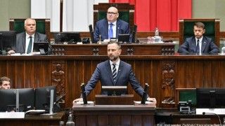 Wicepremier, szef MON Władysław Kosiniak-Kamysz, przedstawił w Sejmie informację nt. naruszenia polskiej przestrzeni powietrznej przez rosyjskie drony