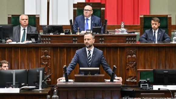 Wicepremier, szef MON Władysław Kosiniak-Kamysz, przedstawił w Sejmie informację nt. naruszenia polskiej przestrzeni powietrznej przez rosyjskie drony
